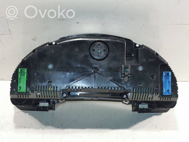 Audi A4 S4 B7 8E 8H Tachimetro (quadro strumenti) 8E0920901E