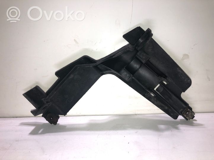 BMW 3 E46 Headlight/headlamp mounting bracket 58201L