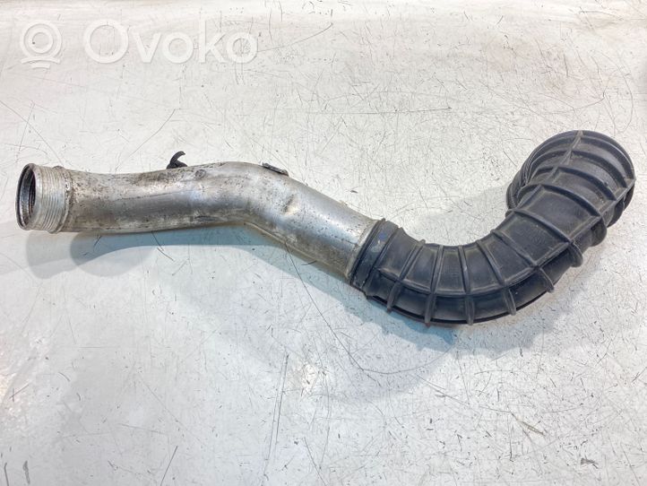 Volvo XC70 Air intake hose/pipe 08684143