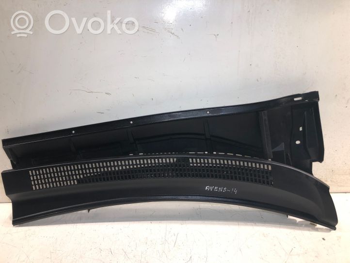 Toyota Avensis T270 Rivestimento del tergicristallo 5570805120