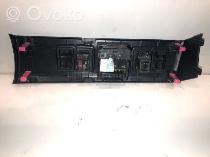 Toyota Avensis T270 Inne przełączniki i przyciski 5544605060