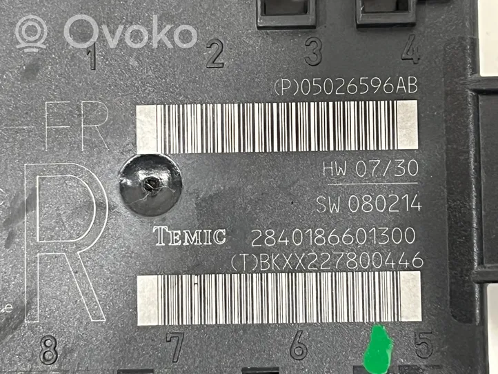 Chrysler Voyager Durvju vadības bloks 05026596AB