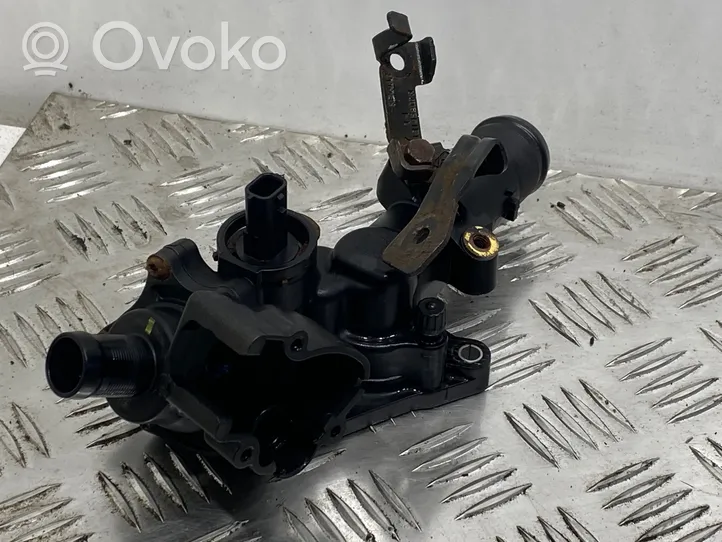 Nissan NV200 Boîtier de thermostat / thermostat 110609813R