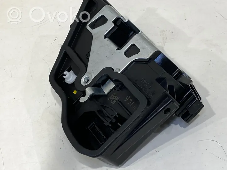 BMW 5 F10 F11 Zamek drzwi przednich 7202146