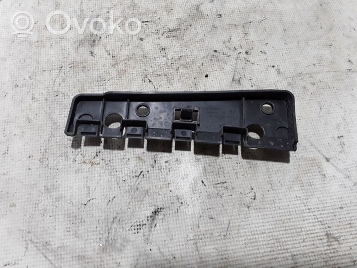 Volvo S60 Soporte de montaje del guardabarros 31448917