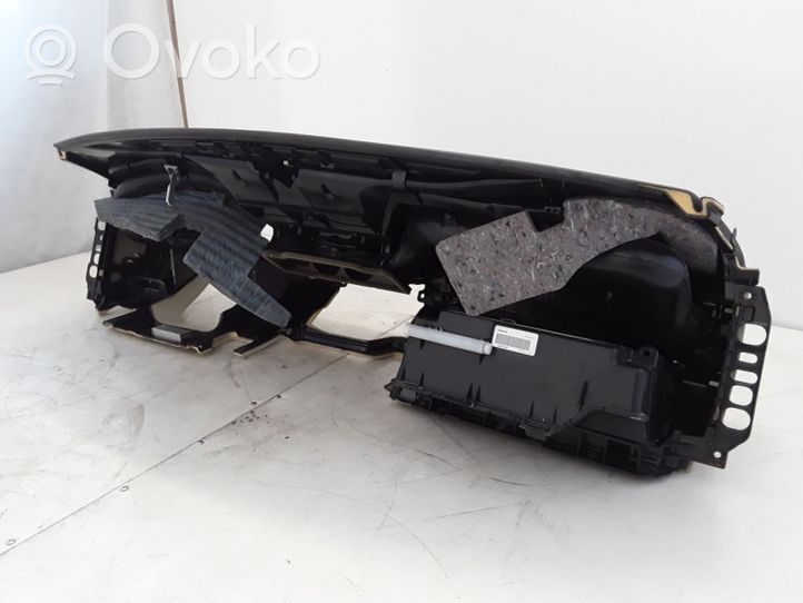 Volvo S80 Panelė 