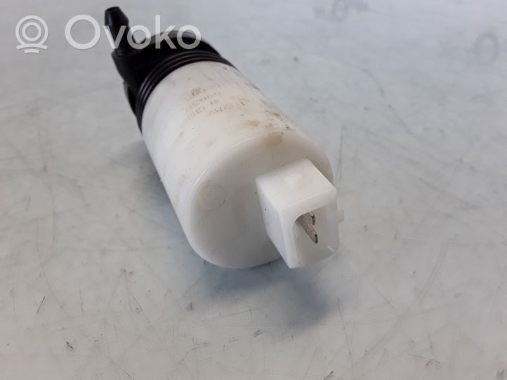 Volvo XC60 Headlight washer pump 