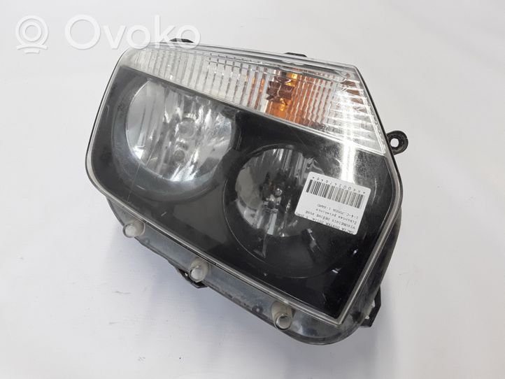 Dacia Duster Lampa przednia 260101891R