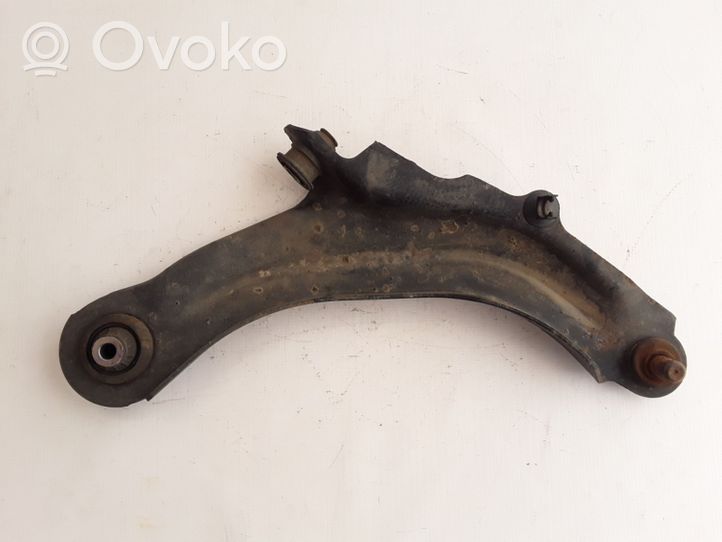 Renault Megane II Fourchette, bras de suspension inférieur avant 545003037R