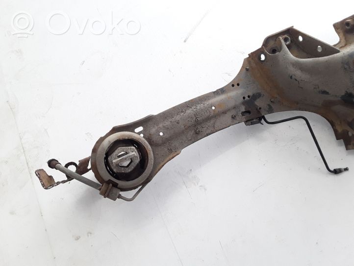 Volvo V60 Pivot de moyeu arrière 31406311