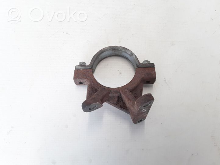 Volvo V60 Driveshaft support bearing bracket 