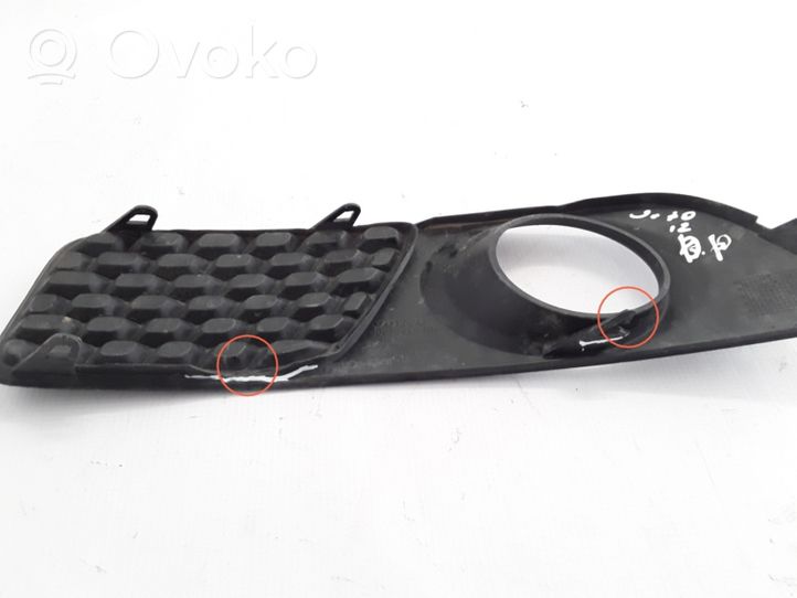 Volvo V70 Grille antibrouillard avant 30678640