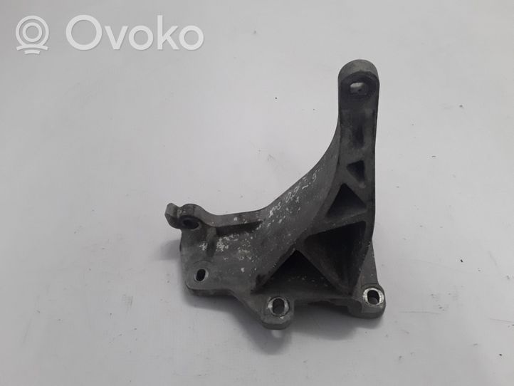 Volvo XC90 Front differential bracket 8675329