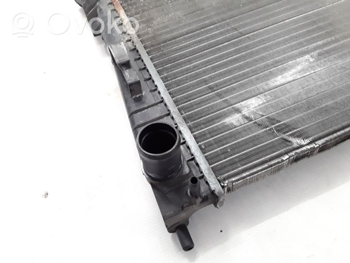 Renault Twingo II Coolant radiator 8200369307