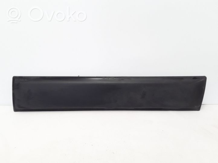 Dacia Duster Priekšpusē durvju dekoratīvā apdare (moldings) 808725725R