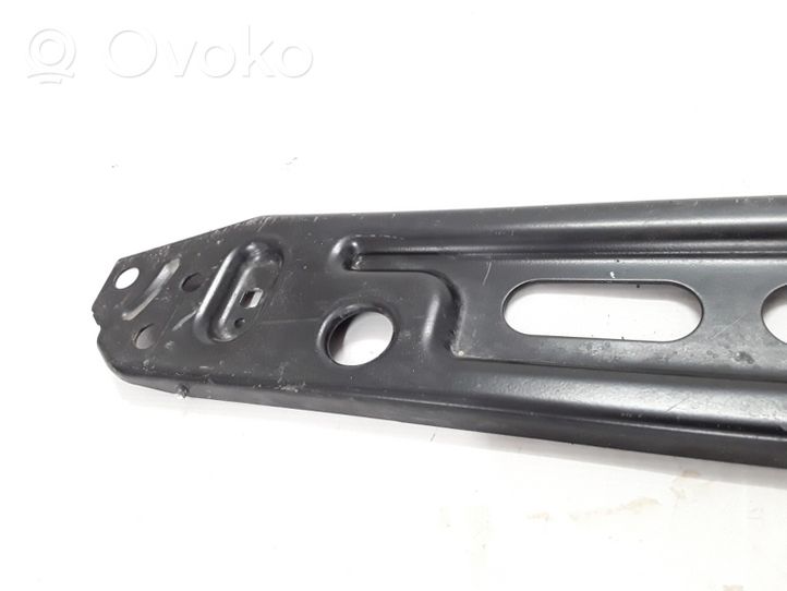 Volvo XC60 Staffa di montaggio del radiatore 31368100