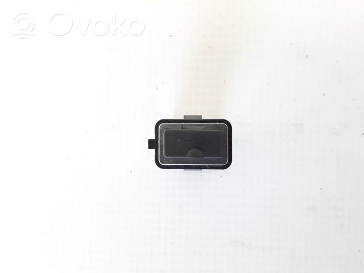 Volvo S80 Connettore plug in AUX 