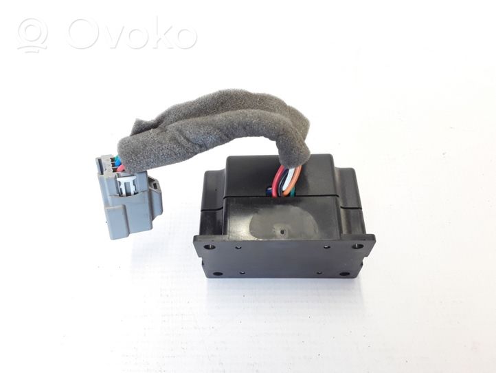 Volvo C70 Radio/CD/DVD/GPS head unit 8676998