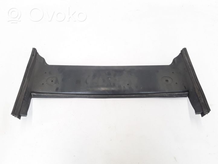 Volvo XC70 Intercooler air guide/duct channel 9151897