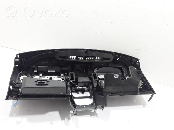 Dacia Duster Dashboard 8200739433