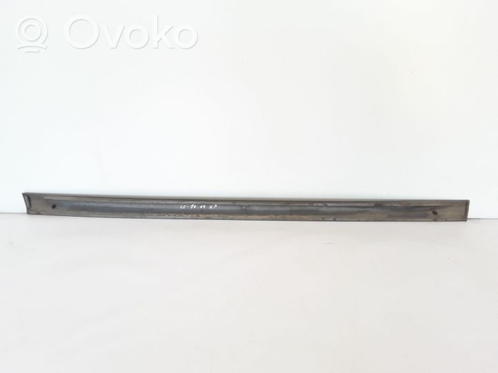 Volvo XC70 Front door trim (molding) 08693516