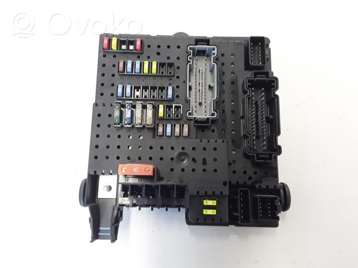 Volvo XC70 Fuse module 30728512