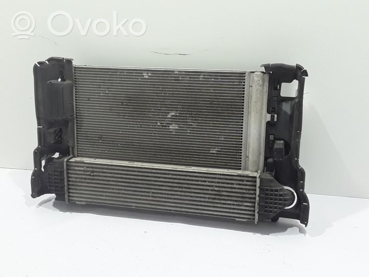 Volvo V70 Set del radiatore 