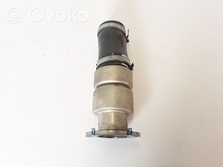 Volvo V70 Interkūlerio žarna (-os)/ vamzdelis (-iai) 31258058