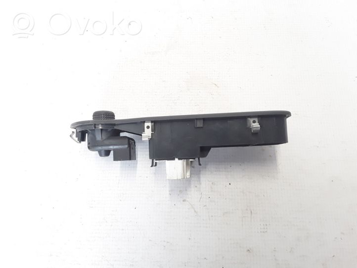 Renault Modus Interrupteur commade lève-vitre 8200277630