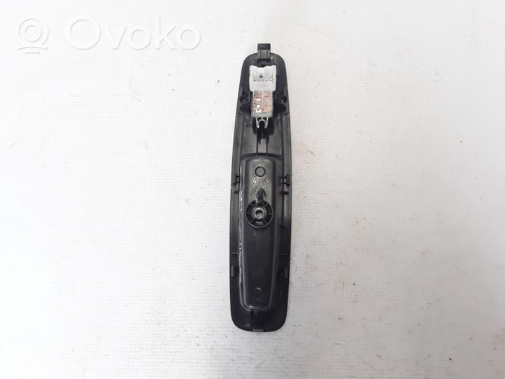 Renault Kadjar Elektrinių langų jungtukas 829508687R