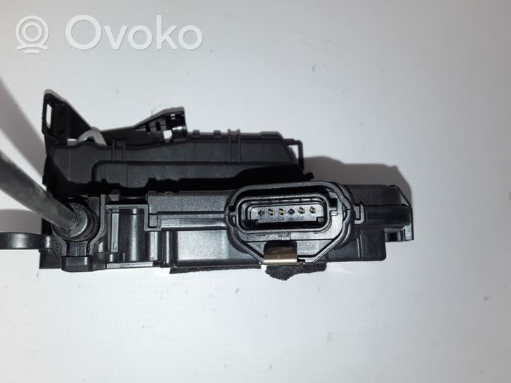 Opel Vivaro Front door lock 805027088R