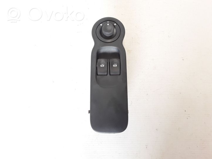 Renault Modus Interrupteur commade lève-vitre 8200277630