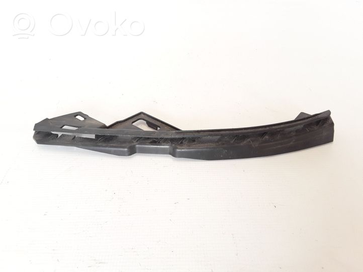 Volvo V50 Soporte del parachoques delantero 30744956