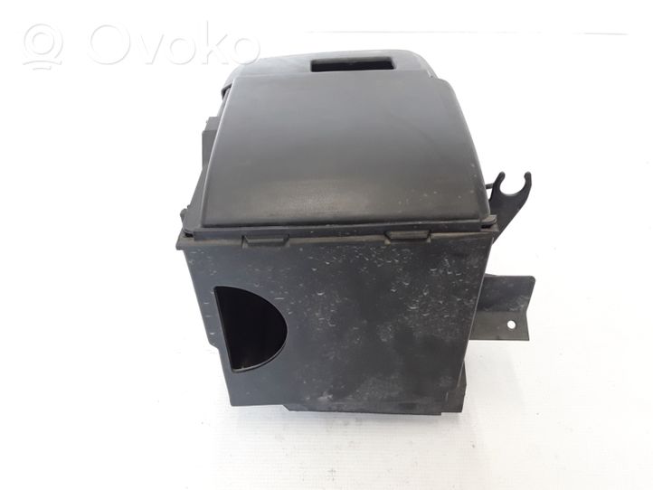 Volvo V50 Staffa di montaggio della batteria 30667941