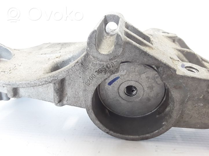 Renault Megane II Mocowanie alternatora 8200365097