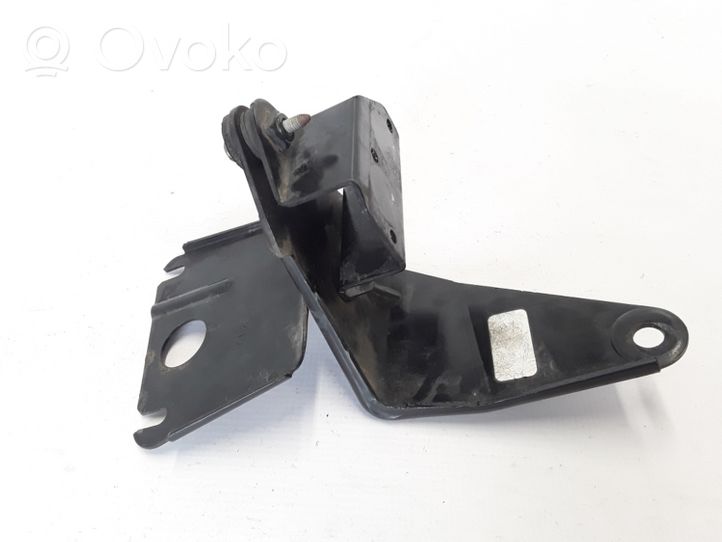 Renault Wind Supporto pompa ABS 8200428094