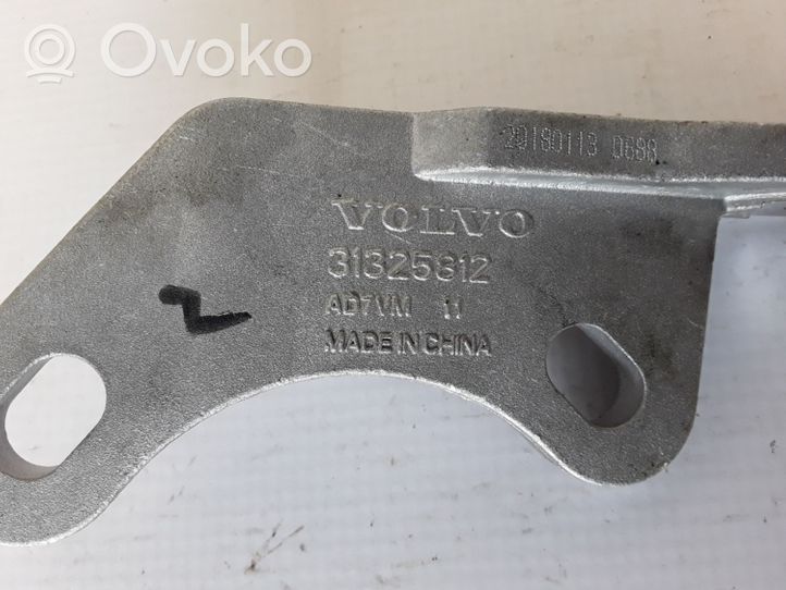 Volvo XC40 Etutasauspyörästön kiinnike 31325812