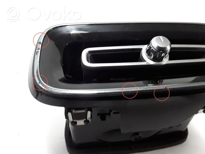 Volvo XC40 Copertura griglia di ventilazione laterale cruscotto 31442626