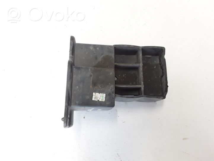 Renault Clio IV Staffa di rinforzo montaggio del paraurti anteriore 620920254R