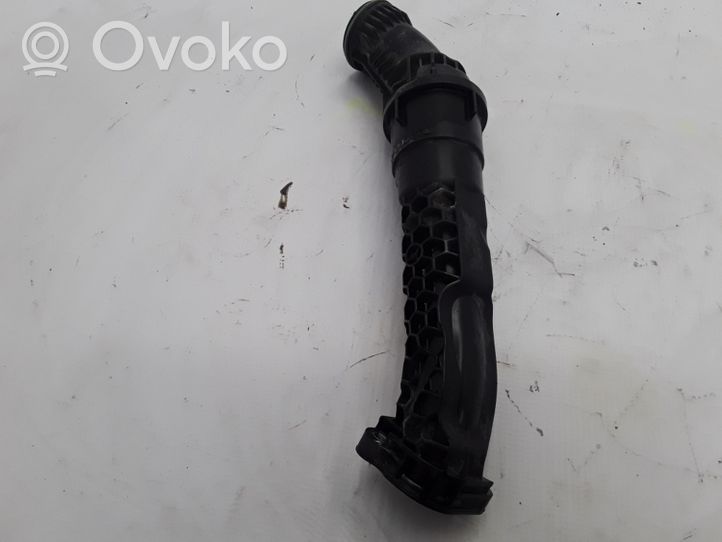 Volvo V60 Tube d'admission de tuyau de refroidisseur intermédiaire 3144187