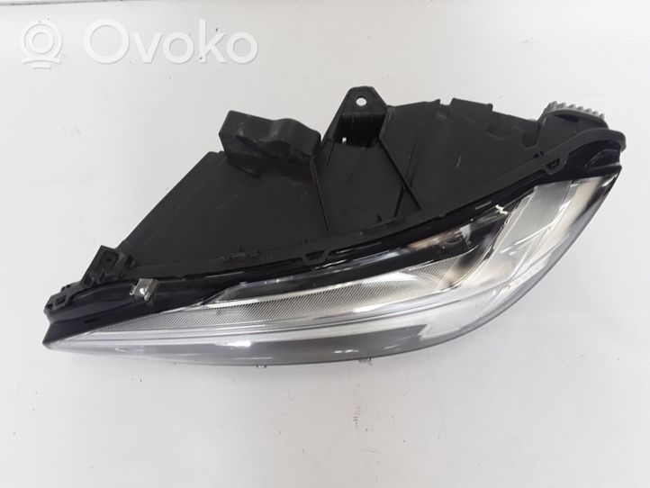 Volvo S90, V90 Lampa przednia 31386170