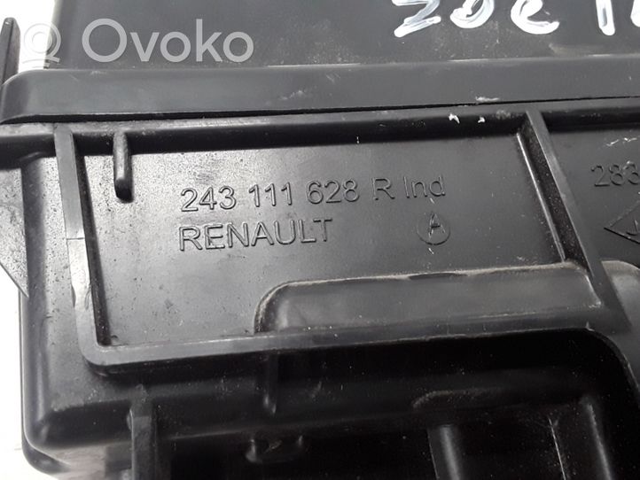 Renault Zoe Ramka / Moduł bezpieczników 243111628R