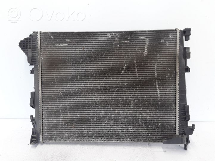 Renault Trafic II (X83) Coolant radiator 8200411166