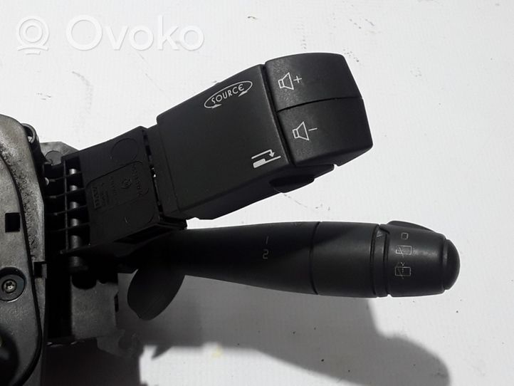 Renault Vel Satis Wiper turn signal indicator stalk/switch 8200260781