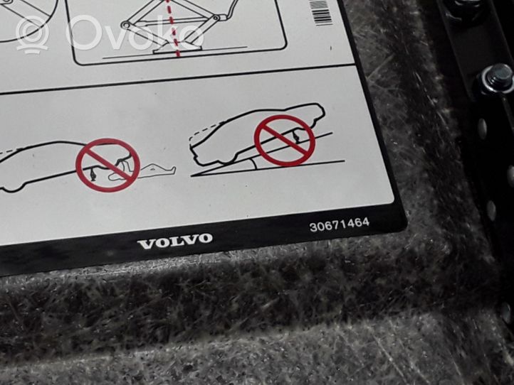 Volvo XC70 Tavaratilan pohjan tekstiilimatto 30671464