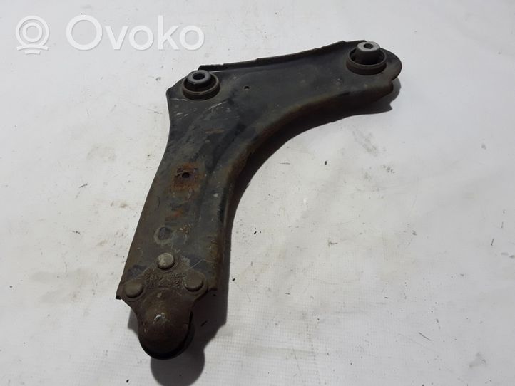 Renault Megane III Front lower control arm/wishbone 545006560R