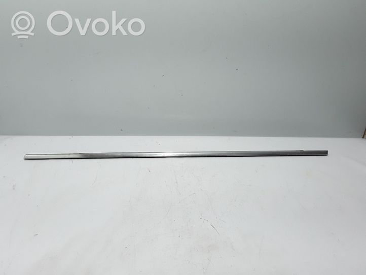 Volvo V40 Rivestimento modanatura del vetro della portiera anteriore 31278545