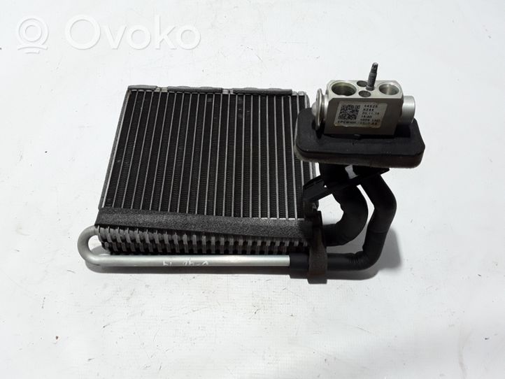 Volvo V40 Radiatore aria condizionata (A/C) (abitacolo) 31369447