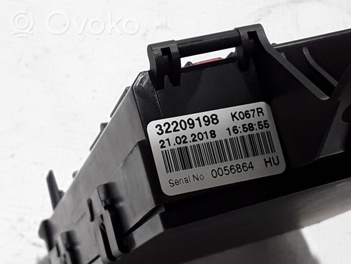 Volvo XC60 Fuse module 32209198