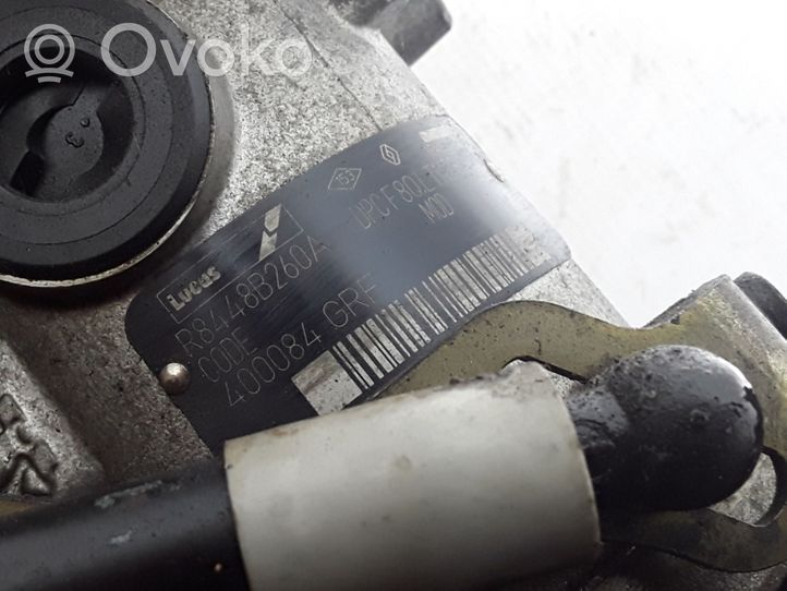 Volvo S40, V40 Pompe d'injection de carburant à haute pression 8448B260A